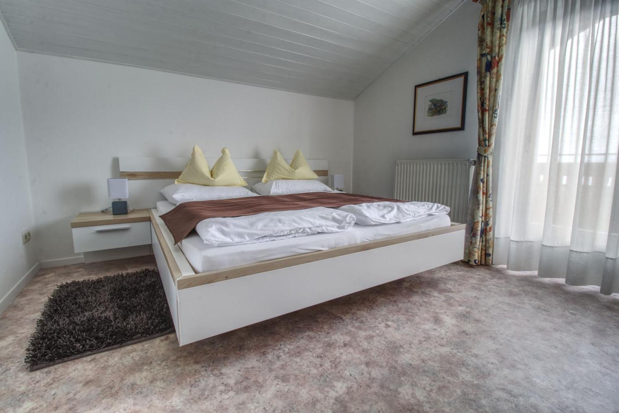 Bed and Breakfast Garni Sonnegg Petersberg Екстер'єр фото